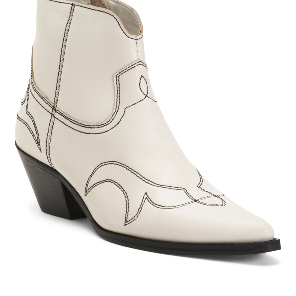 NWT Matisse White Western Ankle Bootie